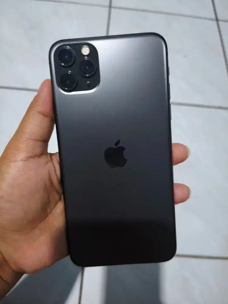 Iphone 11 pro max 256 gb second unit only inter all op
