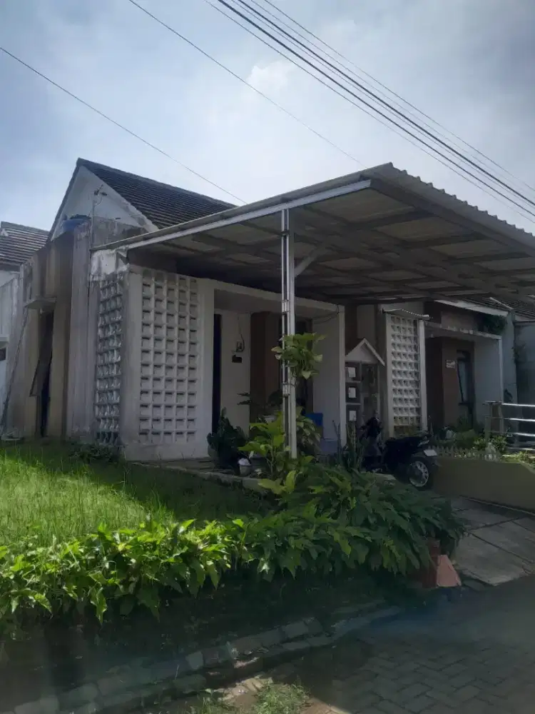 DIJUAL RUMAH LOKASI STRATEGIS di SUKABUMI HARGA MURAH