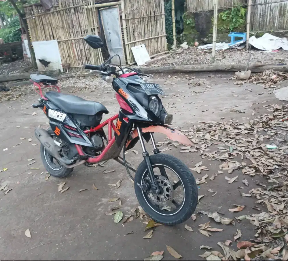 Yamaha Xride trail