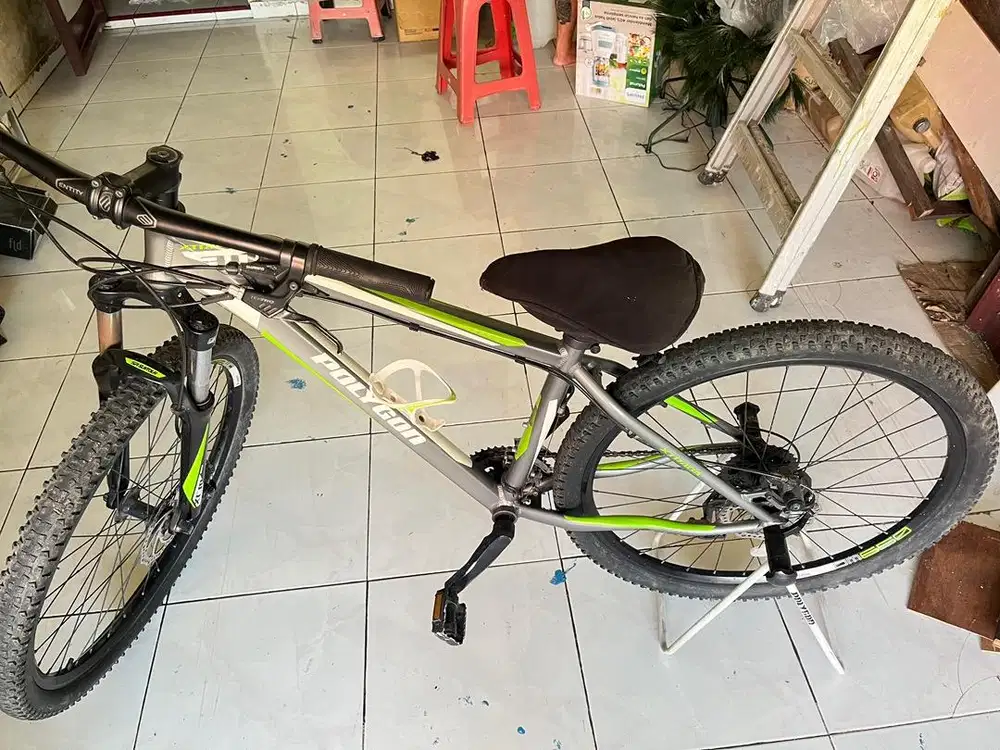 Sepeda MTB Polygon Xtrada 3.0 Versi Terbaru Siap Pakai