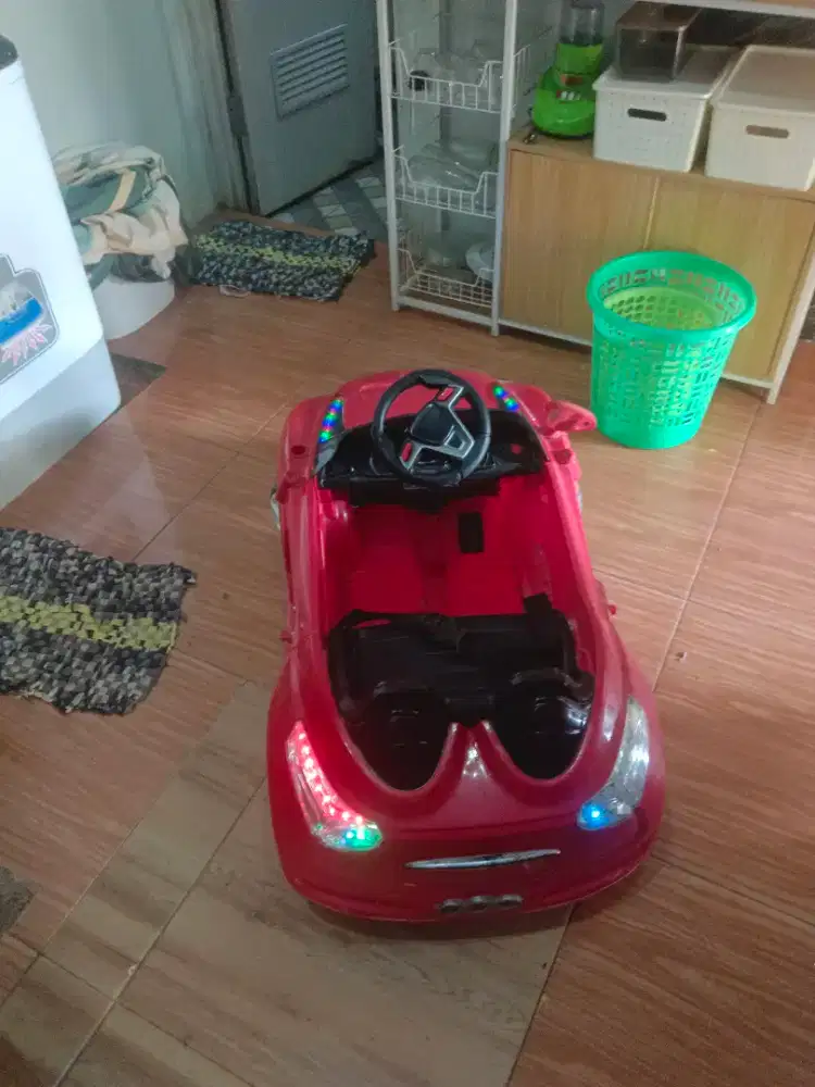 Mobilan anak charger bisa dinaikin