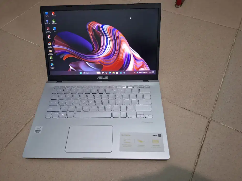 Bismillah di jual laptop asus vivobook slim mulus siap pakai