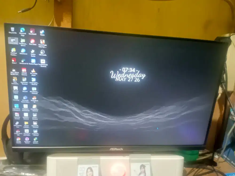 Monitor ASrock challenger 25in 100Hz