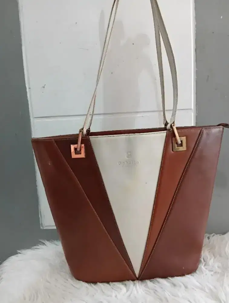 Preloved Tas Gobelini size tgi 25,lbr bwh 28 lbar atas 35 kulit asli