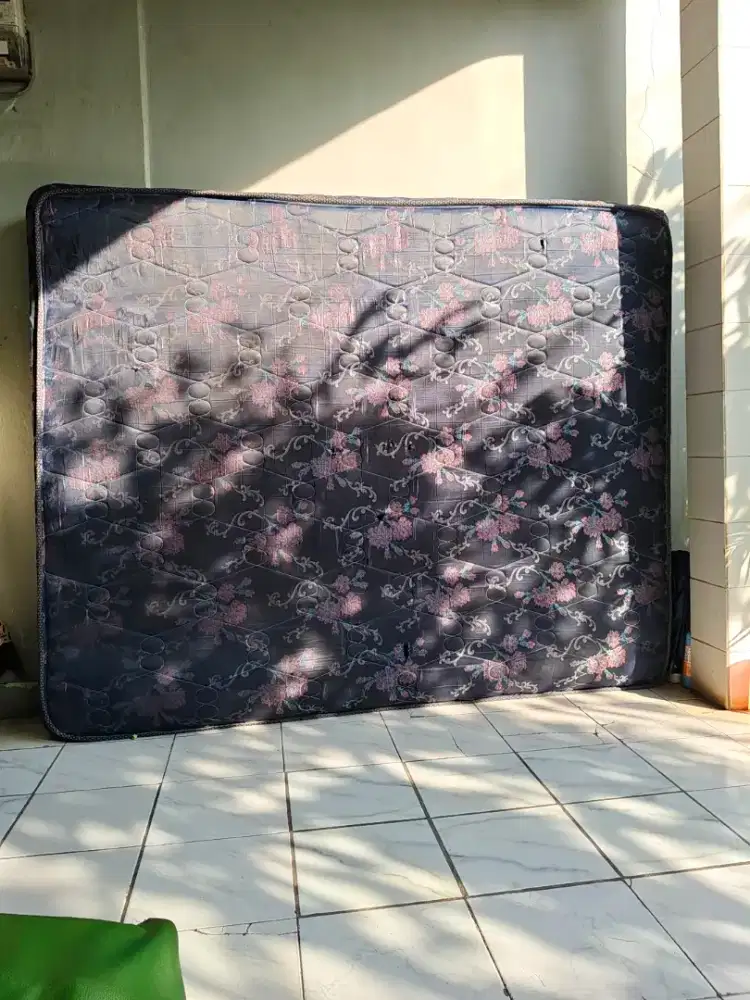 Kasur springbed