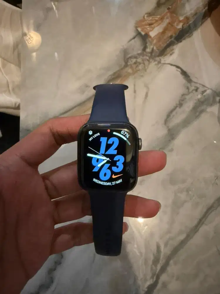 Apple watch 5 series