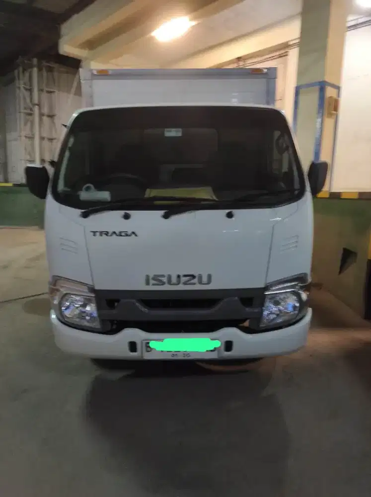 Dijual Isuzu Traga box 2025 KM rendah 12rban