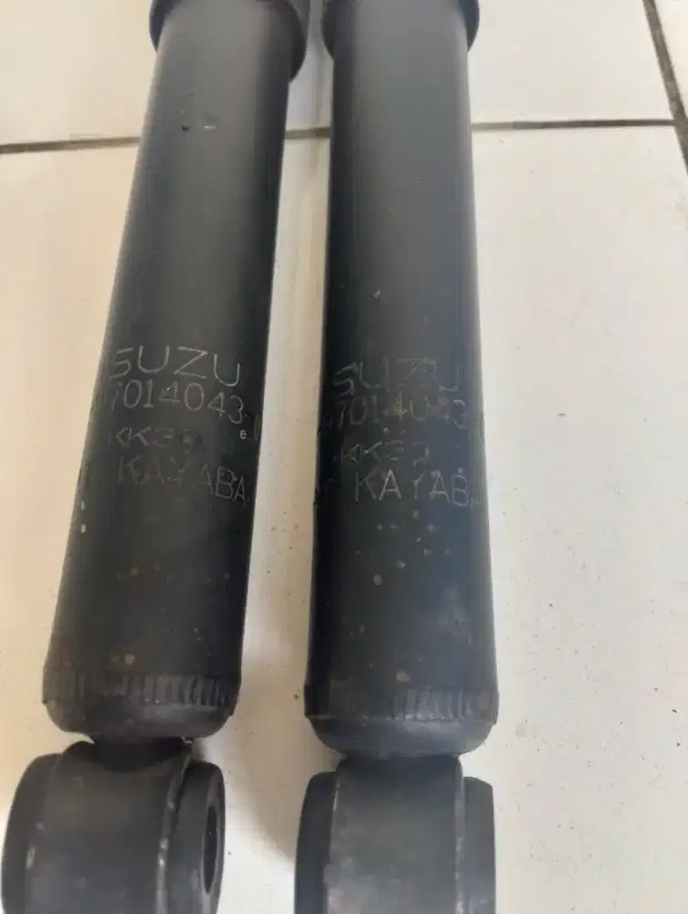 shock breaker mobil isuzu panther