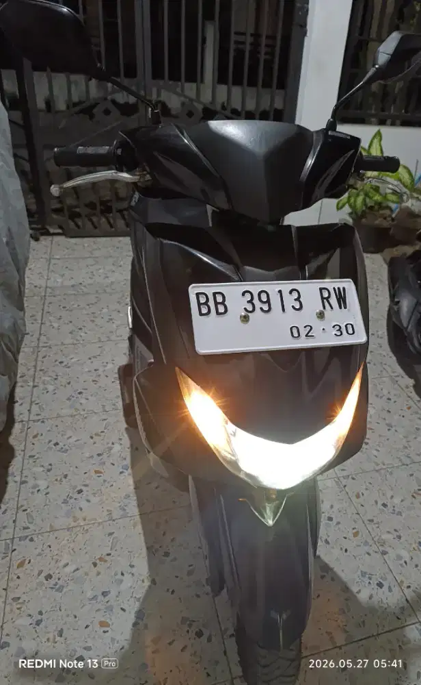 Mesin segel halus, Ban Maxxis...