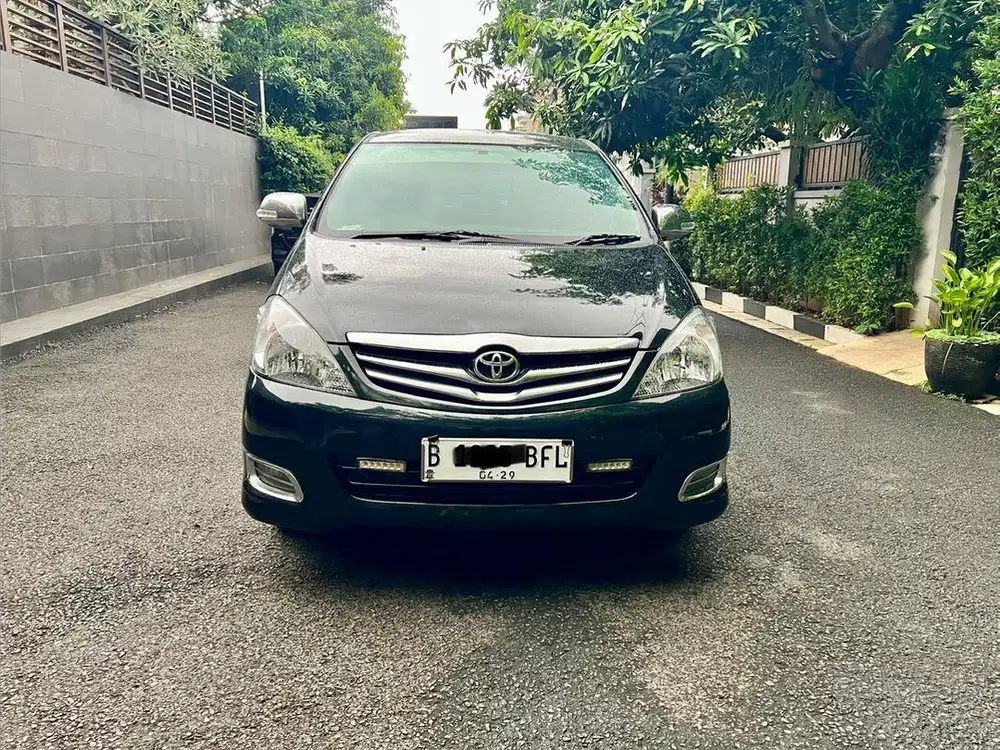 Toyota Kijang Innova V AT 2009 - Service record, panjang pajang, cash