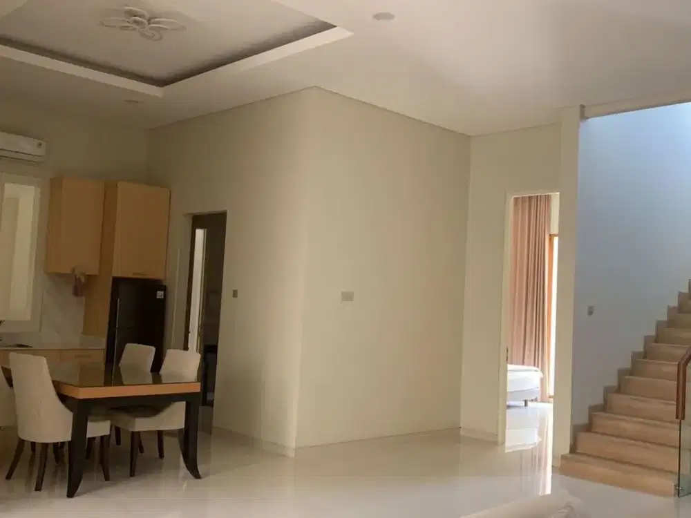Istimewa MINIMALIS Vila Bukit Regency Pakuwon Indah