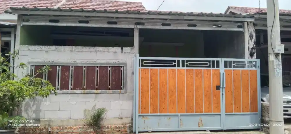 DiSewakan Rumah Lengkap Carpot canopy Sayap Emas Residence