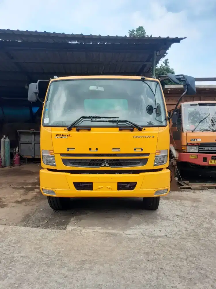 Fuso fighter fn 61 fl hd 6x2 mt bak 9 pintu