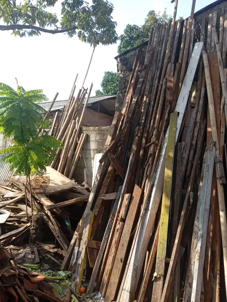 Jual kayu bekas atau kayu bakar
