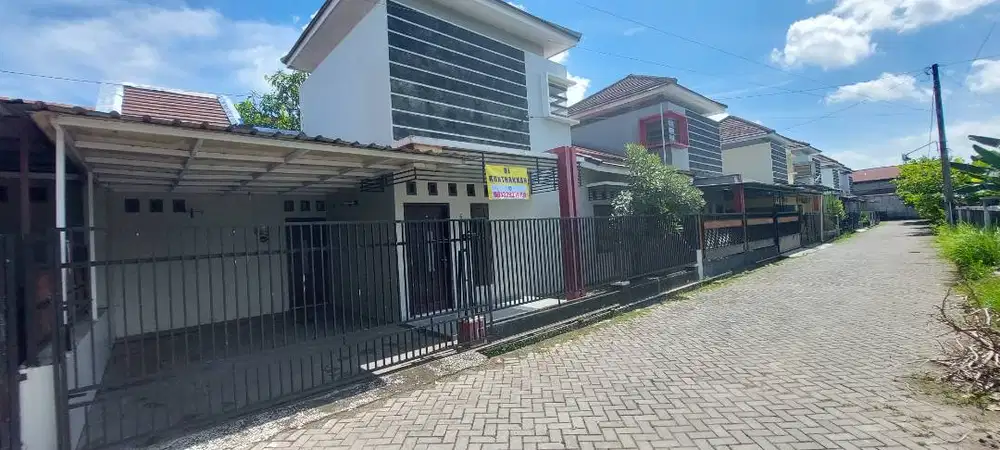 RUMAH DI SEWAKAN