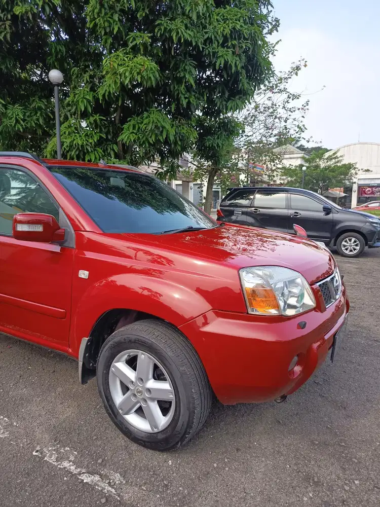 Nissan X-Trail 2006 asli merah jarang ada mulus terawat