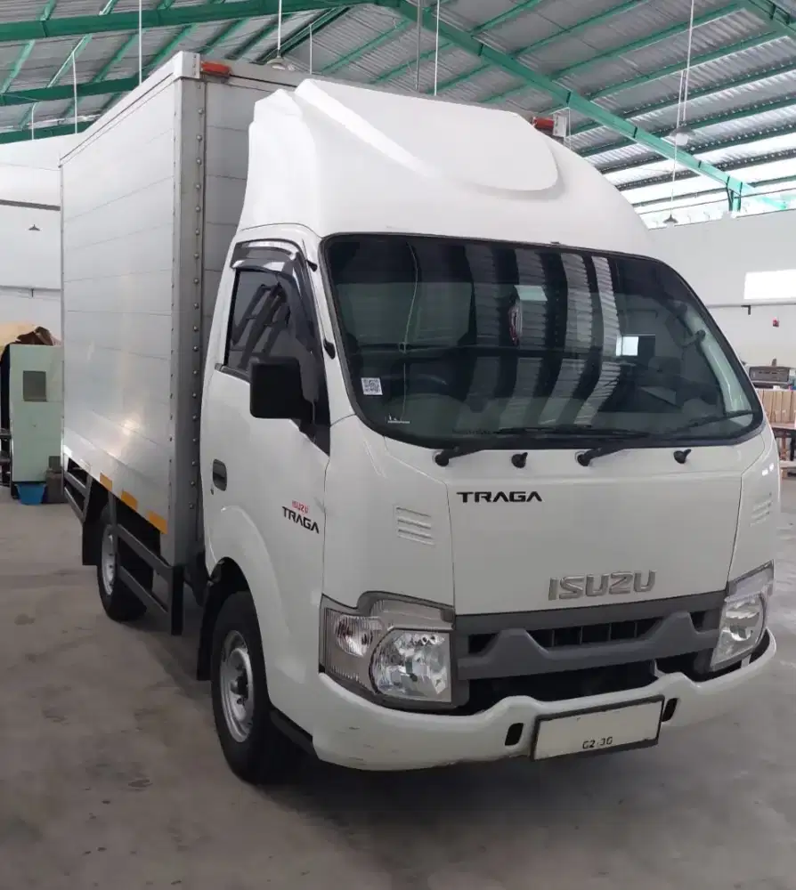 Isuzu Traga box 2024/2025