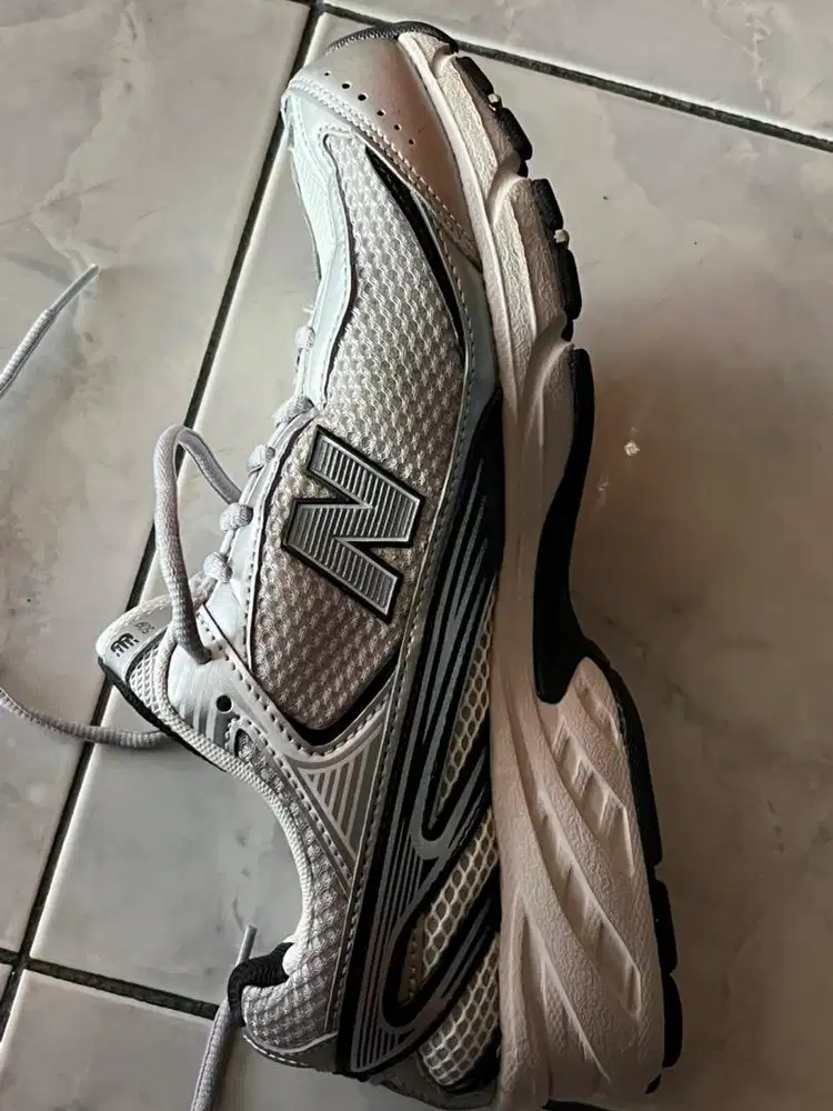 Sepatu New Balance 509 classic