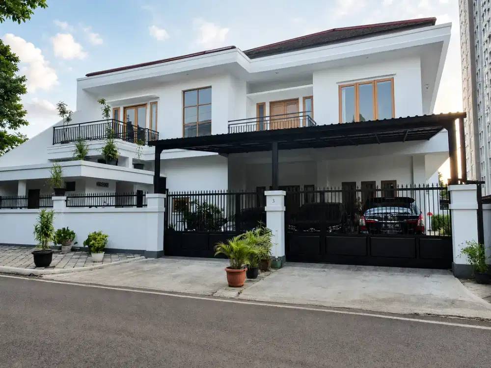 Rumah Modern Klasik Kawasan Premium Lebak Bulus