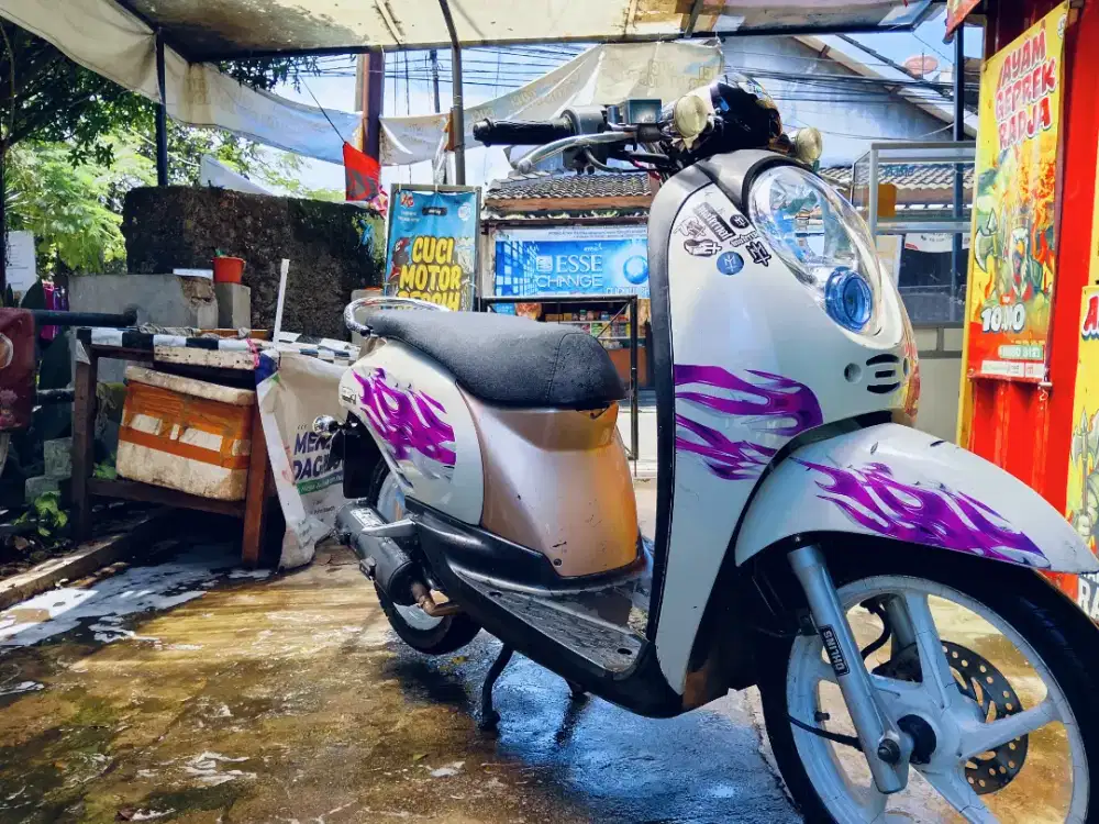 Scoopy karbu 2013 kumplit