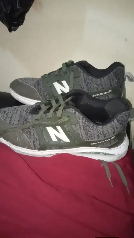 Sepatu new balance (NB)