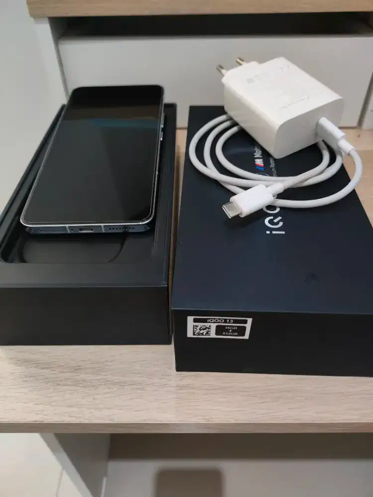 Iqoo 13 16/512 GB