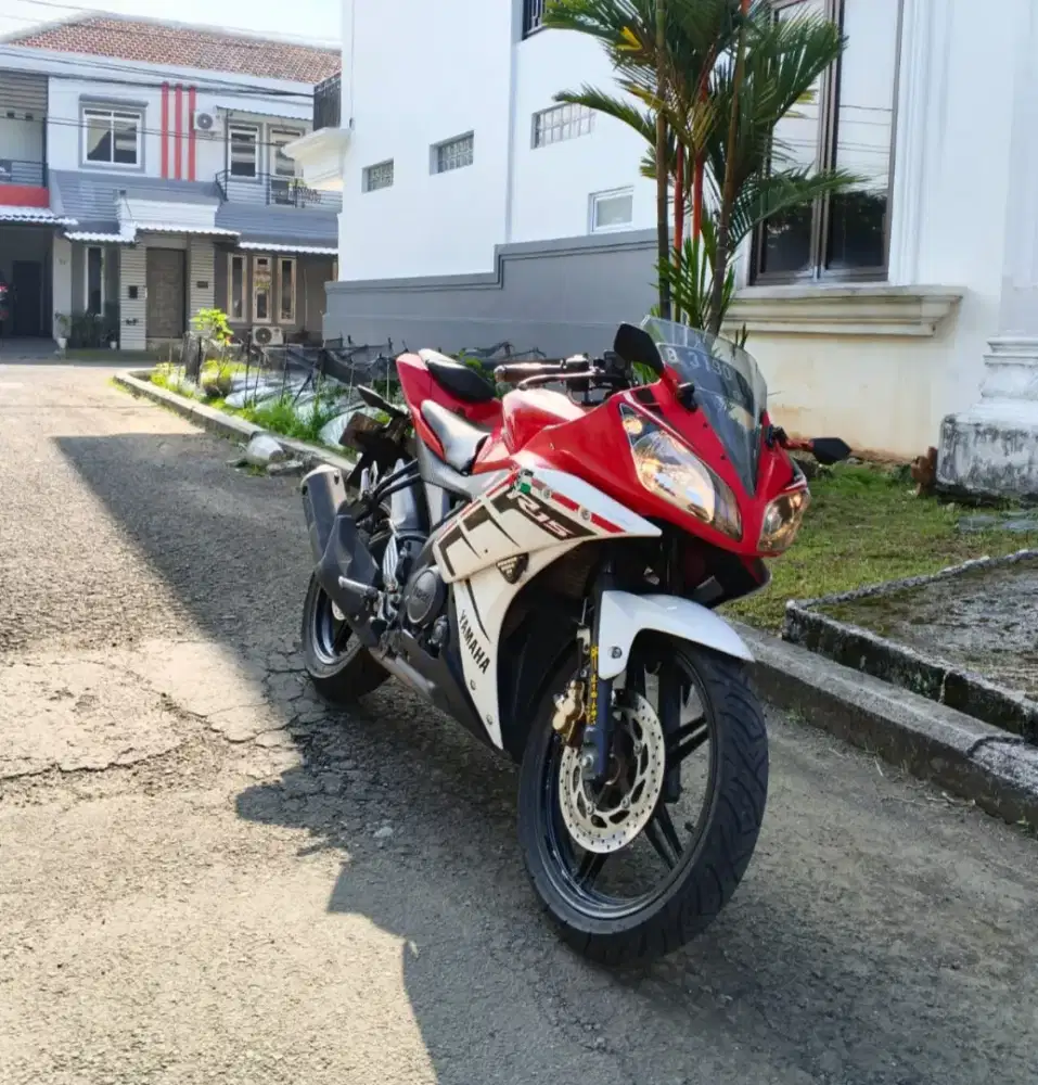 R15 V2 istimewa jual cepat