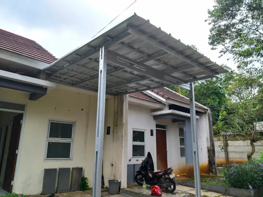 Kanopi baja ringan dan garasi