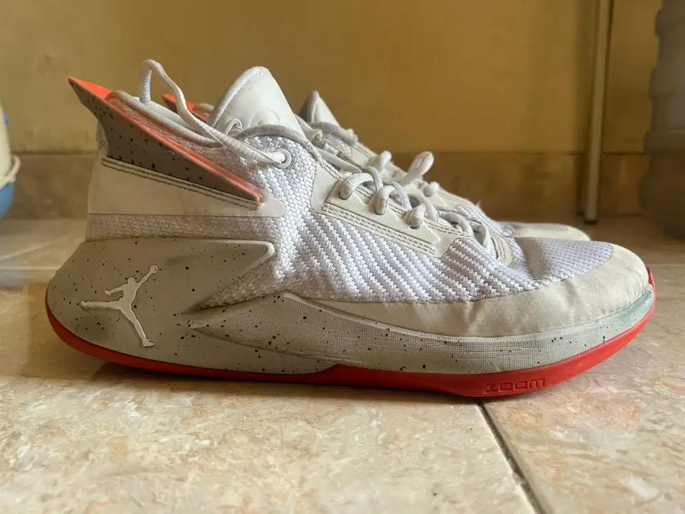 Jual sepatu basket air jordan fly lockdown