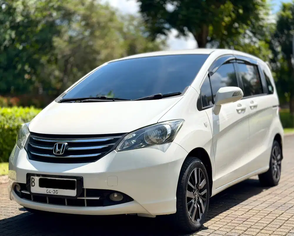 Bonus upgrde 15jt Pjk Pjg 1th Honda Freed 1.5 E Psd 2010 Sliding door