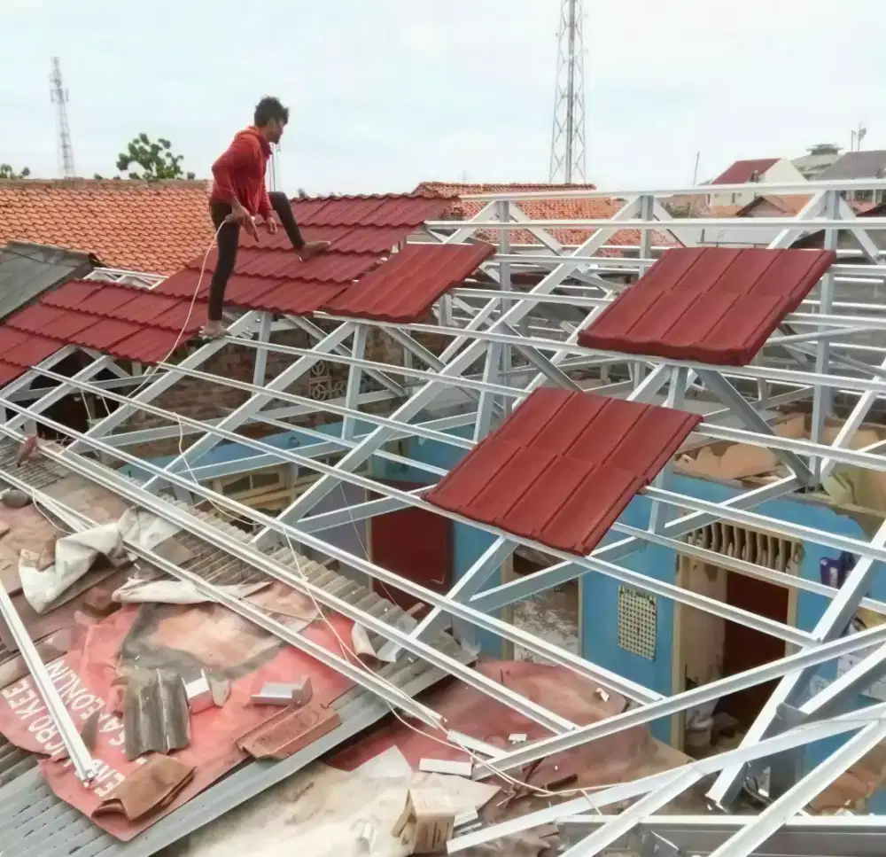 Ganti atap rumah baja ringan