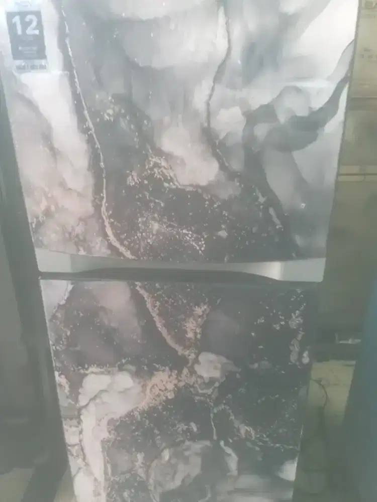 Di jual kulkas 2 pintu AQUA normal siao pakai