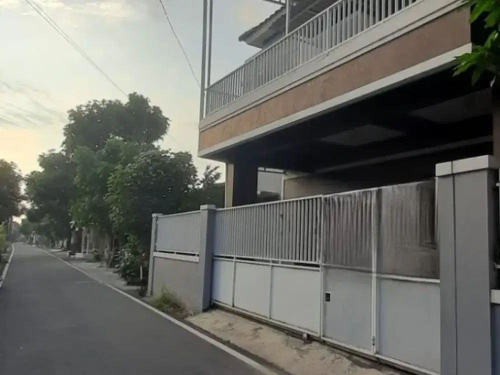 Dijual Rumah 2 Lantai di Purbayan Kotagede Pinggir Jalan Aspal