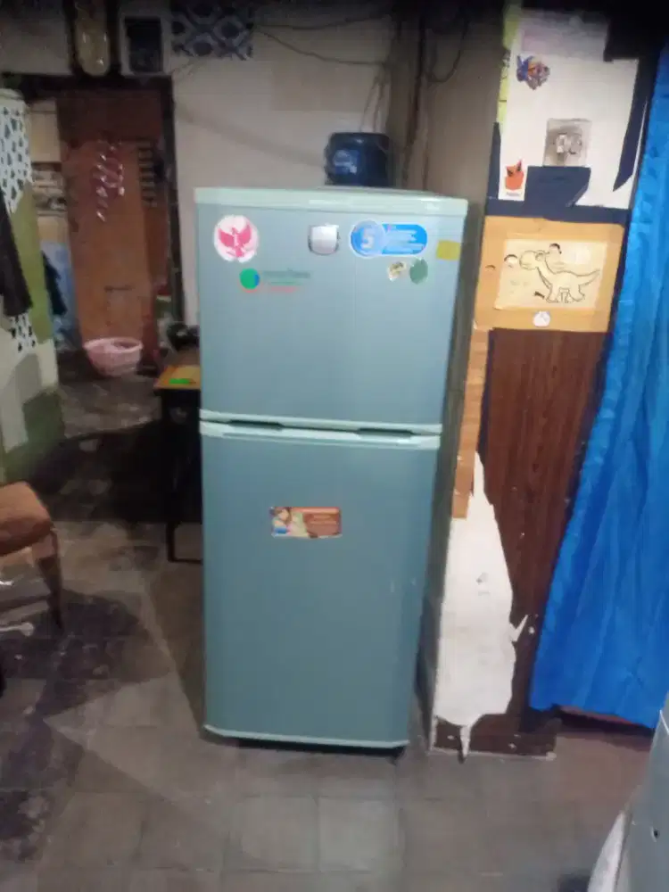 Jual kulkas LG 2 pintu no frost tanpa bunga es dngin beku bisa di antr