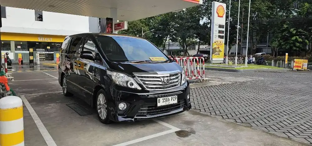 Km8rb asli! Alphard SC CBU th 2014 nik 13 ,100%ori luar dalam