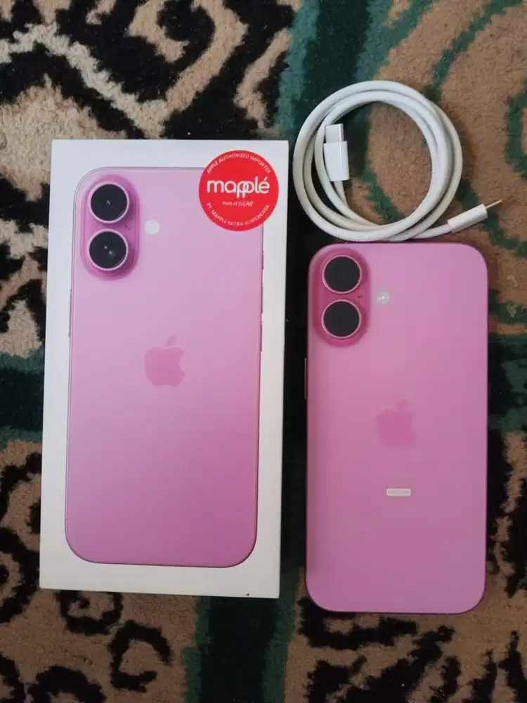 Iphone 16 basic pink 128gb like new