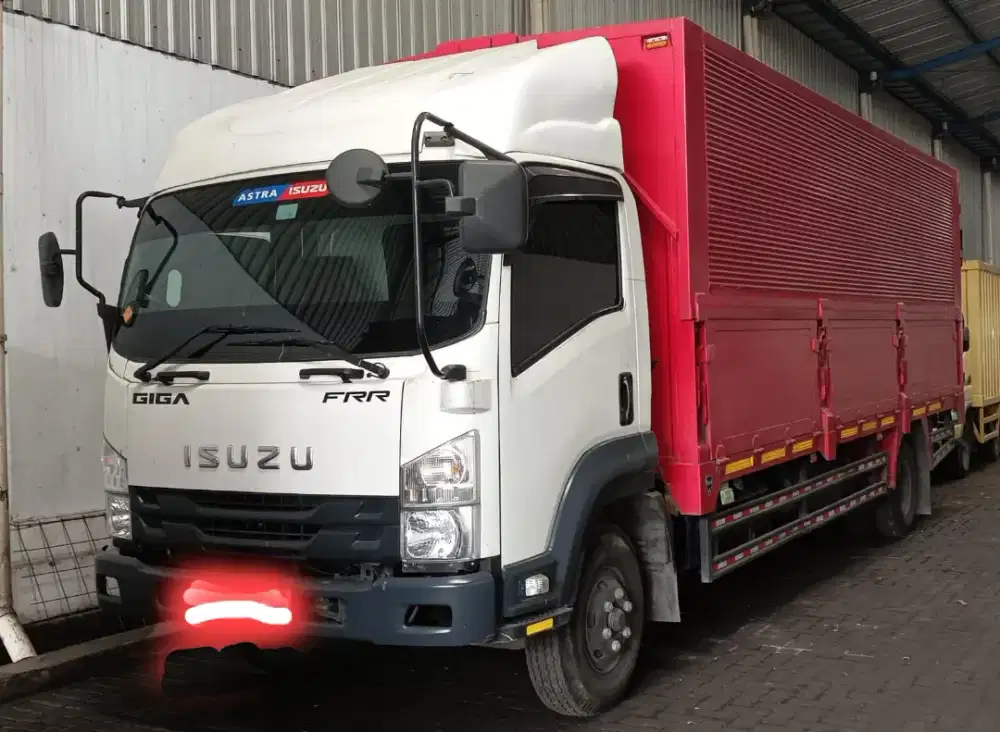 Isuzu diesel FRR 2024 wing-box 6,8m