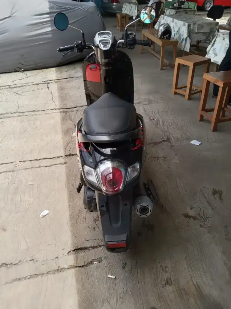 Honda Scoopy 2018