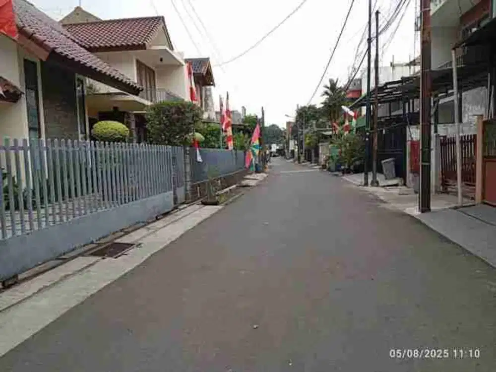 rumah siap huni 4 kamar
pondok kelapa jl 2 mobil
