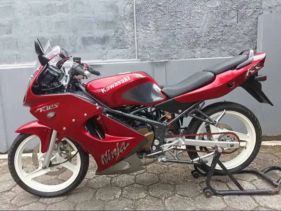 Kawasaki Ninja 2 Tak