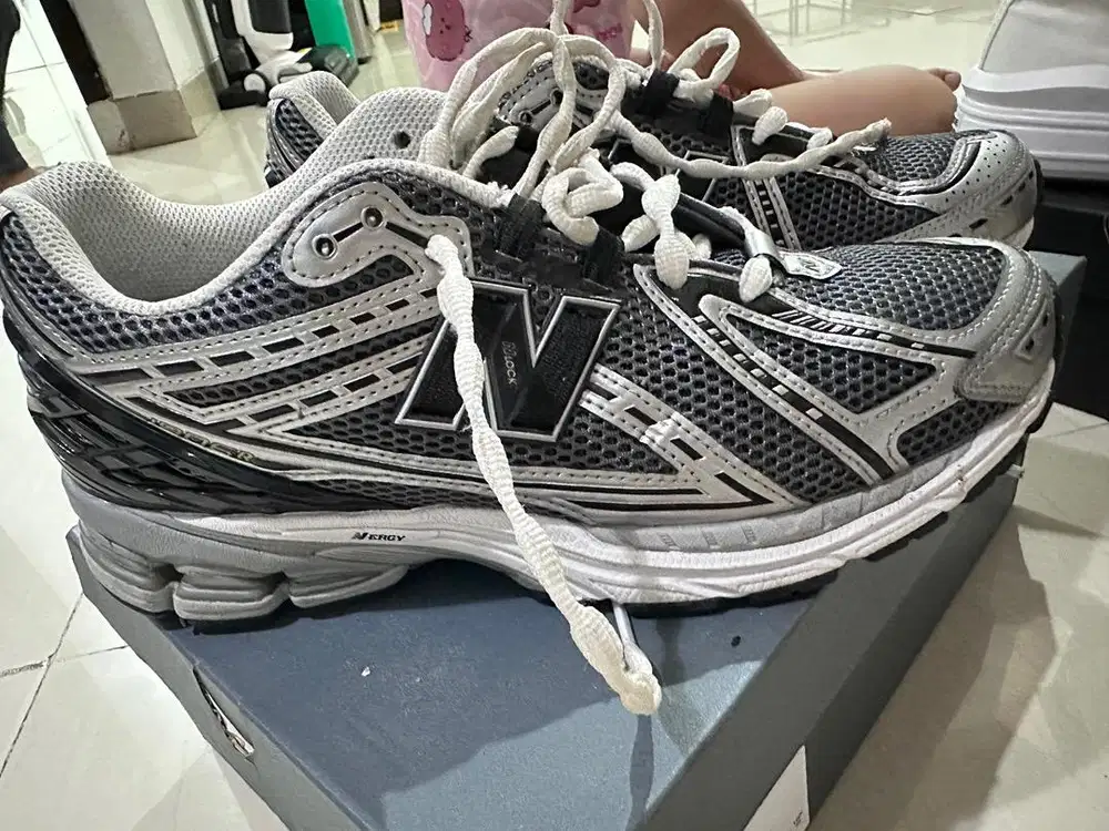 sepatu new balance