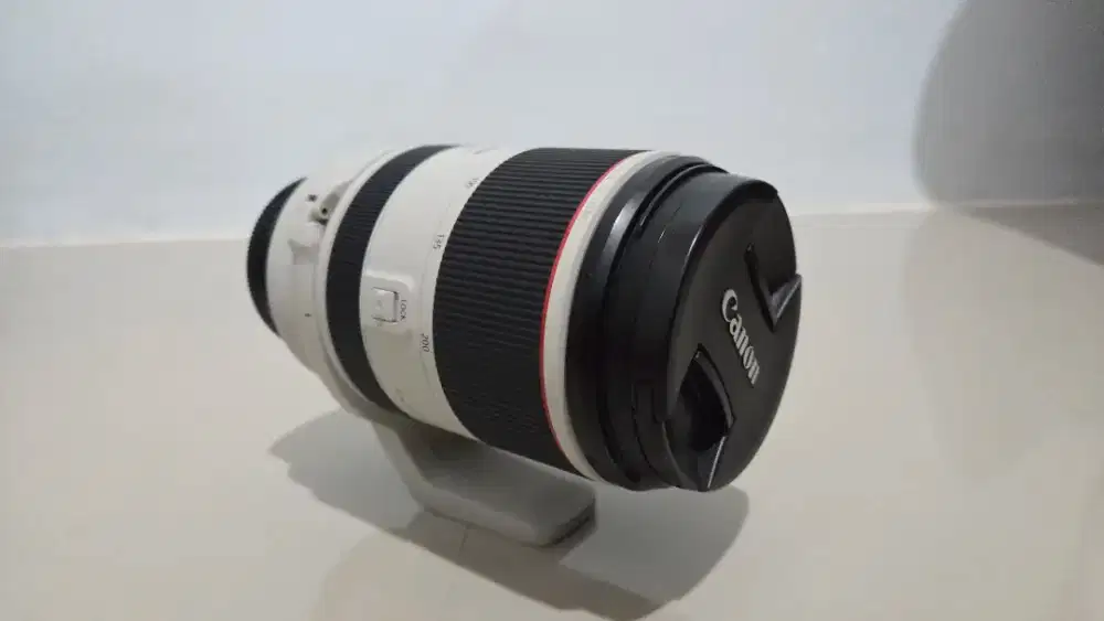 Lensa Canon RF 70-200mm, F2.8 L IS USM
