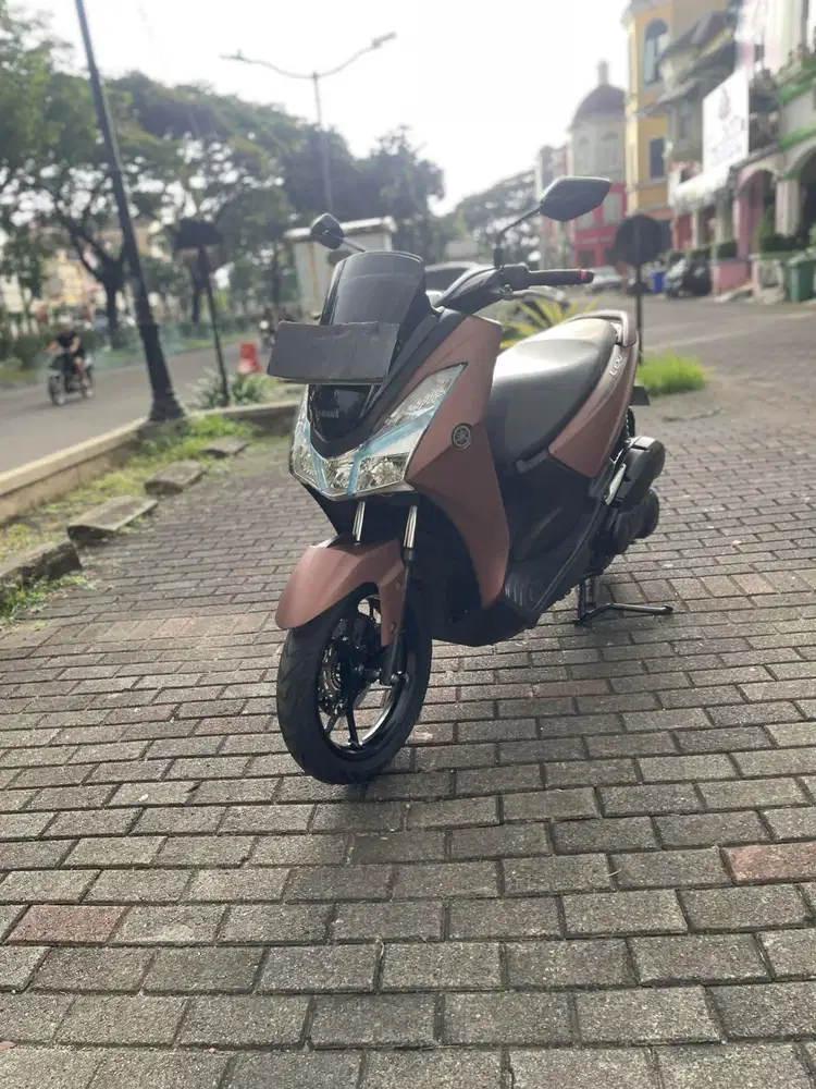 YAMAHA LEXI S KEYLESS 2018 SIAP PAKAI
