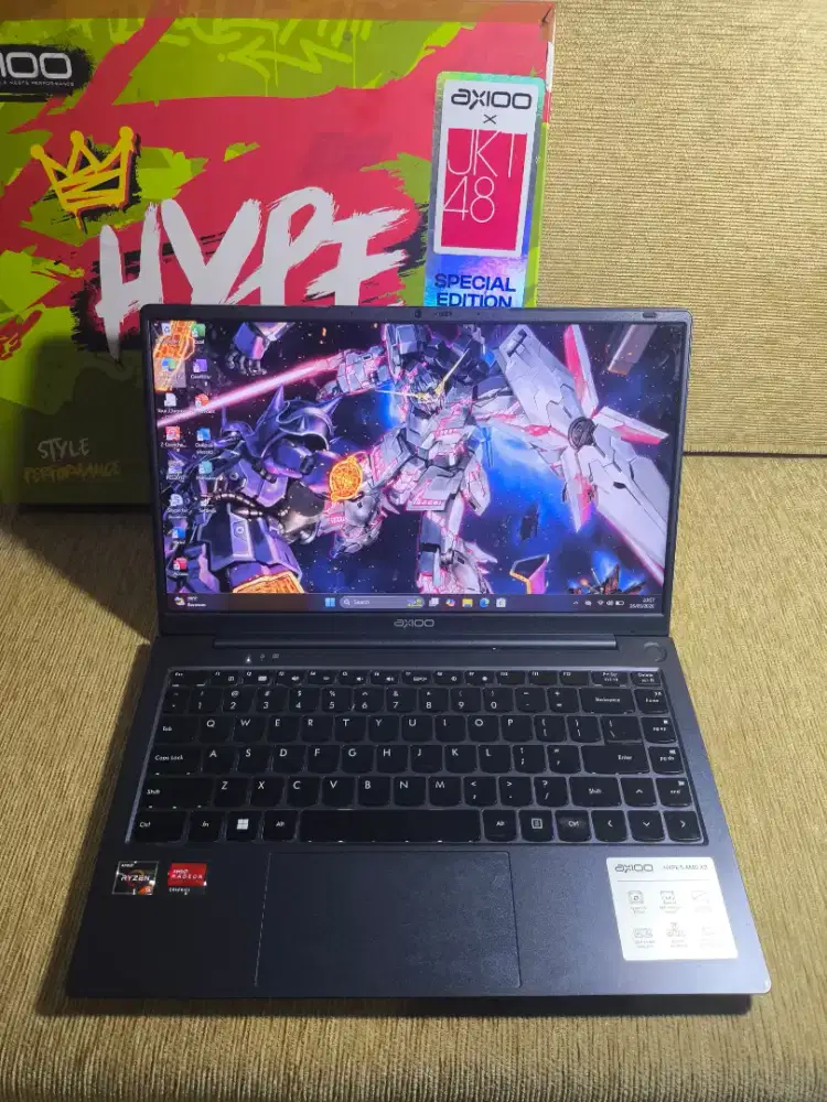 Laptop Axioo Hype 5 AMD X3
AMD Ryzen 5 3500U RAM 8GB SSD 256GB