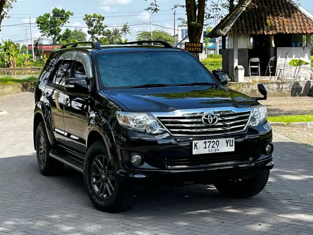 TOYOTA FORTUNER 2.7 G BENSIN LUXURY MATIC 2012