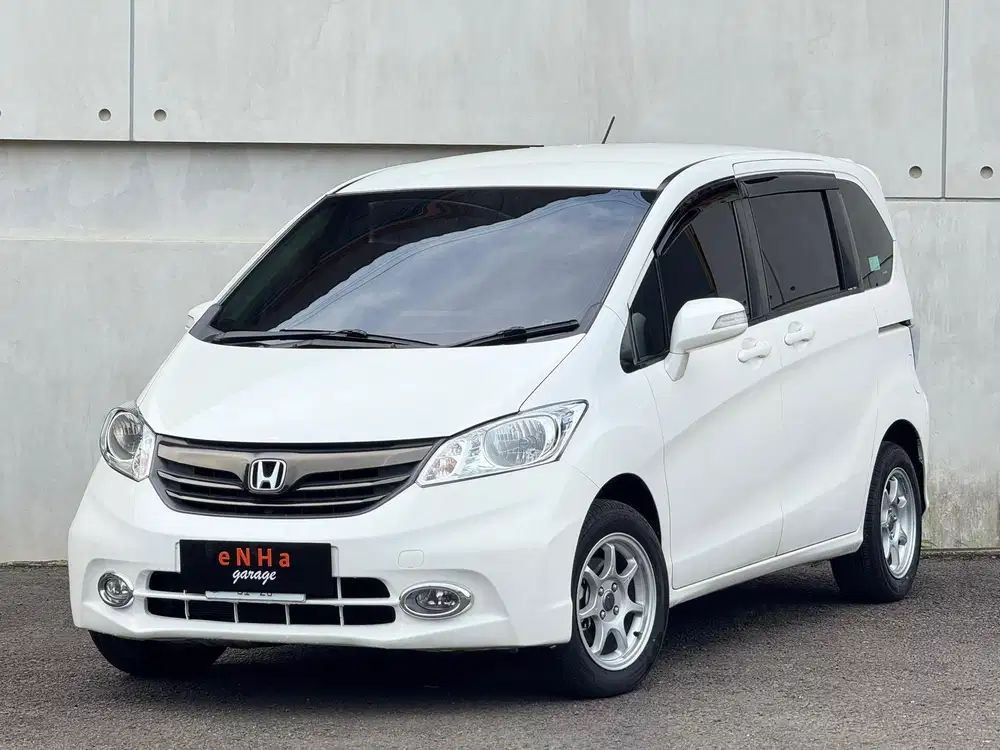 Dp 16JT.. Honda FREED E PSD 1.5 A/T 2013.. eNHa garage Semarang..