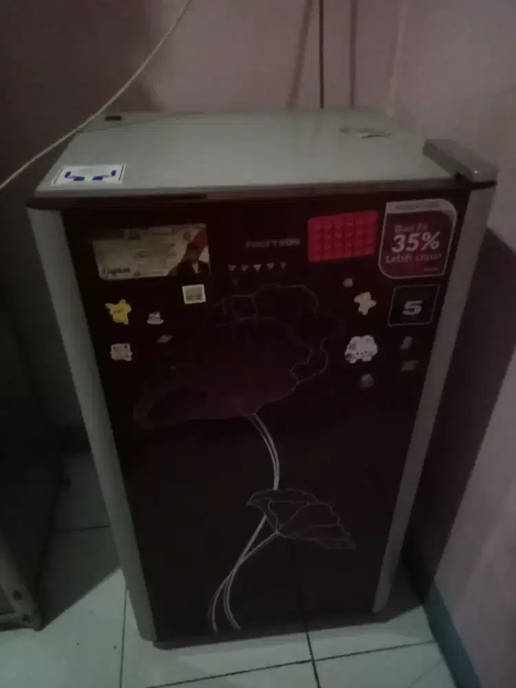 Jual kulkas polytron 1 pintu