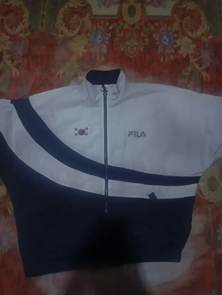 Jaket WINDBREAKER fila x bts