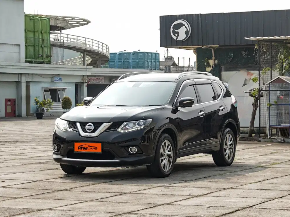 NISSAN X-TRAIL 2.5 AT 2016 / 2017 HITAM