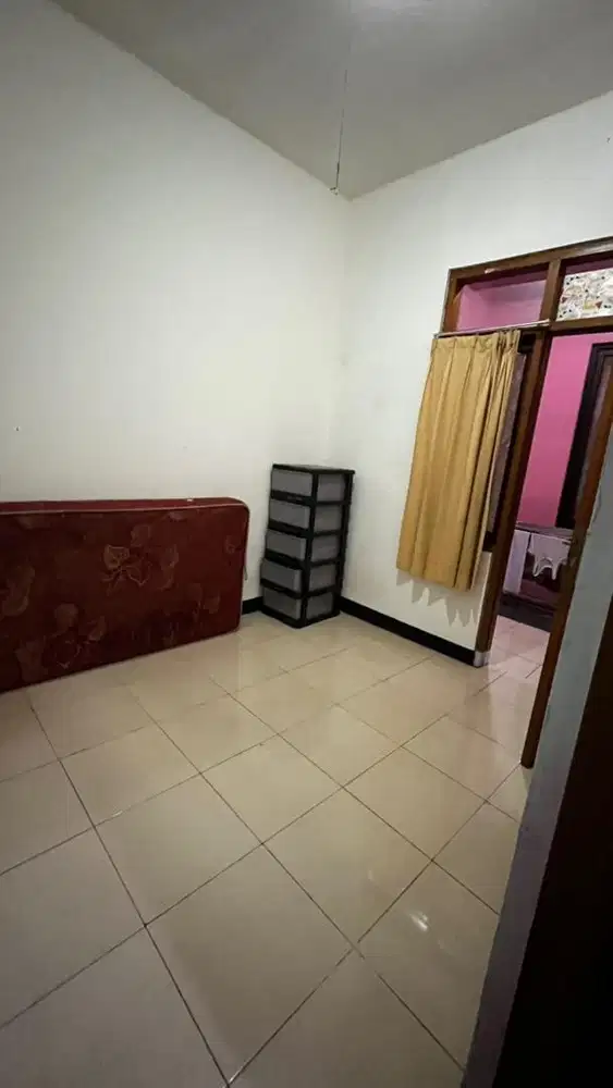 Disewakan Kamar Kost Karyawati/Mahasiswi